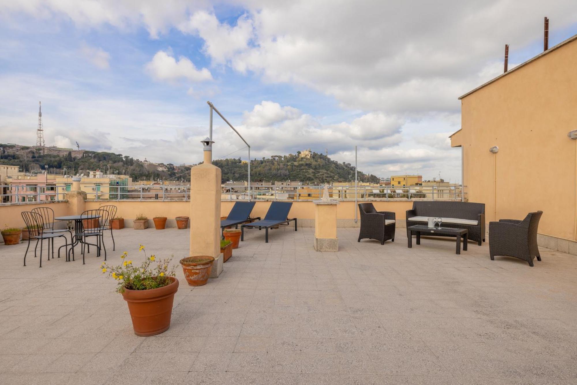 Top Floor Apt With Rooftop Terrace Near St. Peter Roma Exterior foto